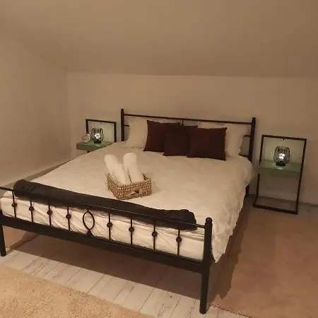 krevet i doručak Artisan 3*